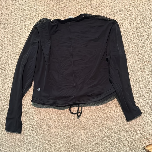 Lululemon long sleeve top - Picture 2 of 3